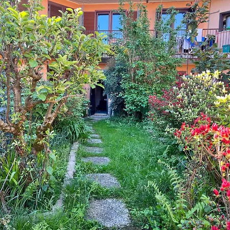 Con Giardino A 2 Minuti Dal * Porto Valtravaglia